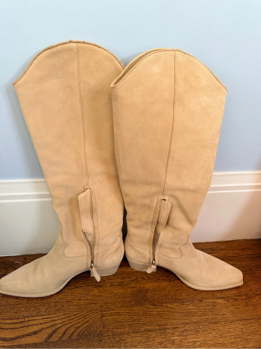 Women’s Knee-High Suede Boot in Beige